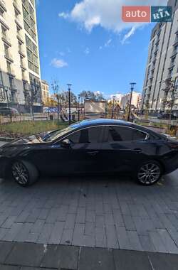 Седан Mazda 3 2019 в Ивано-Франковске