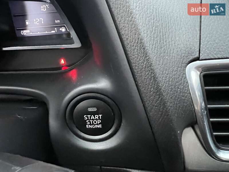 Седан Mazda 3 2016 в Києві фото 30 Седан Mazda 3 2016 в Києві