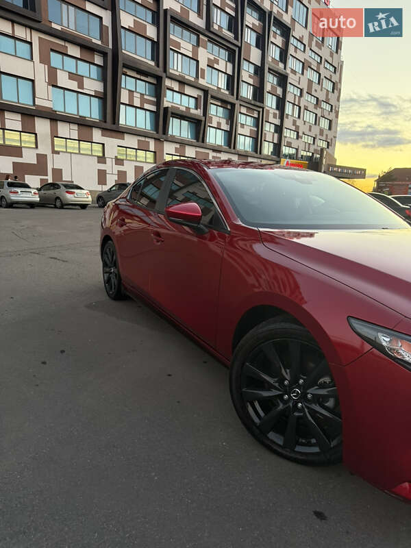 Седан Mazda 3 2022 в Миколаєві