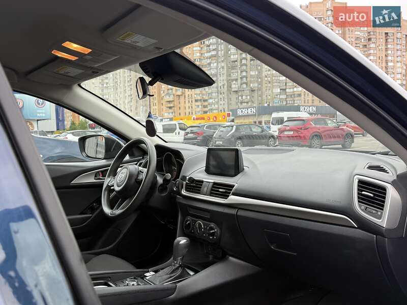 Седан Mazda 3 2018 в Киеве фото 8 Седан Mazda 3 2018 в Киеве