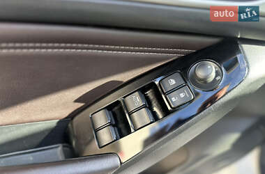 Седан Mazda 3 2017 в  фото 11 Седан Mazda 3 2017 в