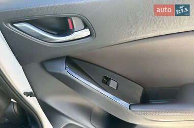 Седан Mazda 3 2017 в  фото 33 Седан Mazda 3 2017 в