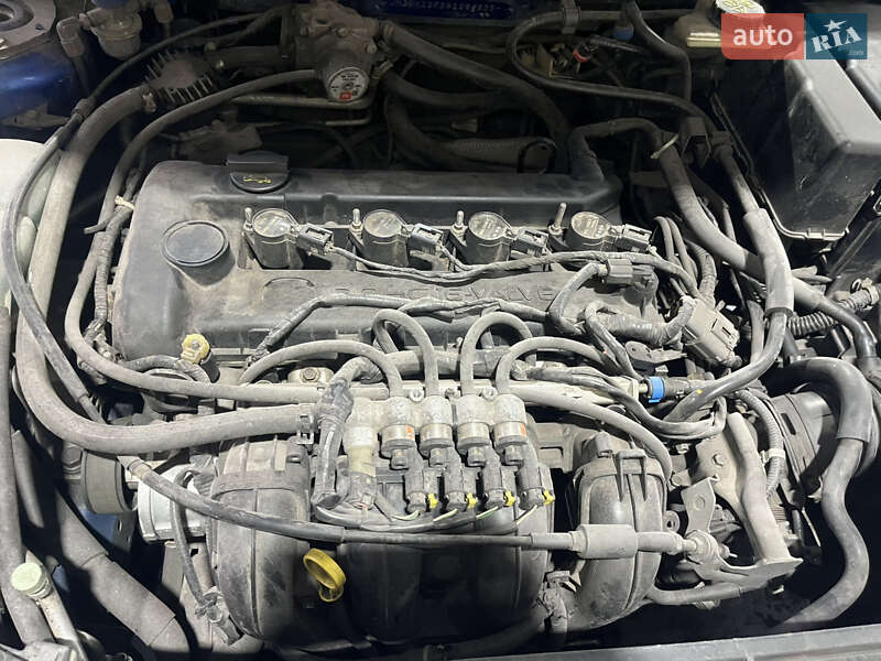 Седан Mazda 3 2005 в Каменском