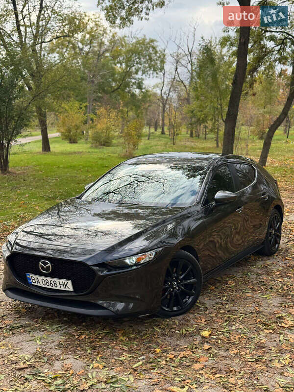 Хэтчбек Mazda 3 2021 в Кропивницком