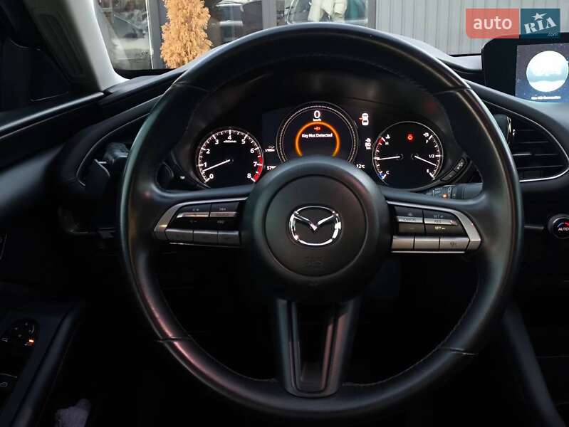 Седан Mazda 3 2020 в Киеве фото 19 Седан Mazda 3 2020 в Киеве