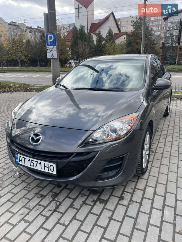 Седан Mazda 3 2010 в Ивано-Франковске