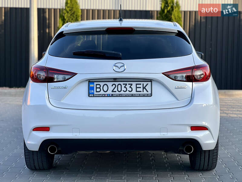 Хэтчбек Mazda 3 2018 в Киеве фото Хэтчбек Mazda 3 2018 в Киеве