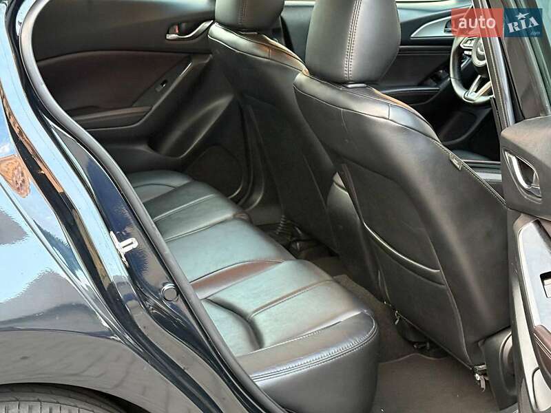 Седан Mazda 3 2017 в Одессе фото 10 Седан Mazda 3 2017 в Одессе
