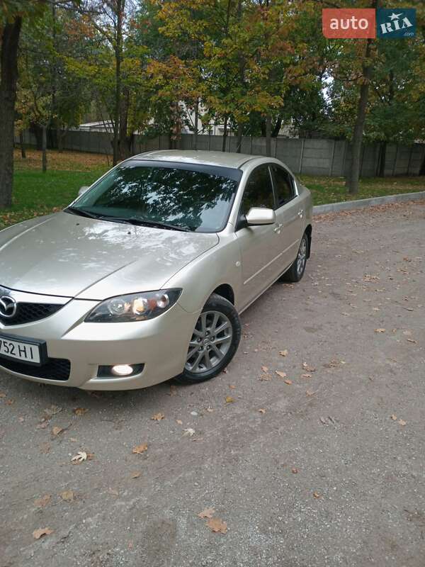 Седан Mazda 3 2008 в Запоріжжі