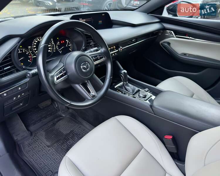 Хэтчбек Mazda 3 2019 в Киеве