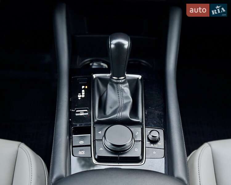 Хэтчбек Mazda 3 2019 в Киеве