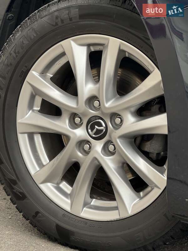 Седан Mazda 3 2015 в Полтаве