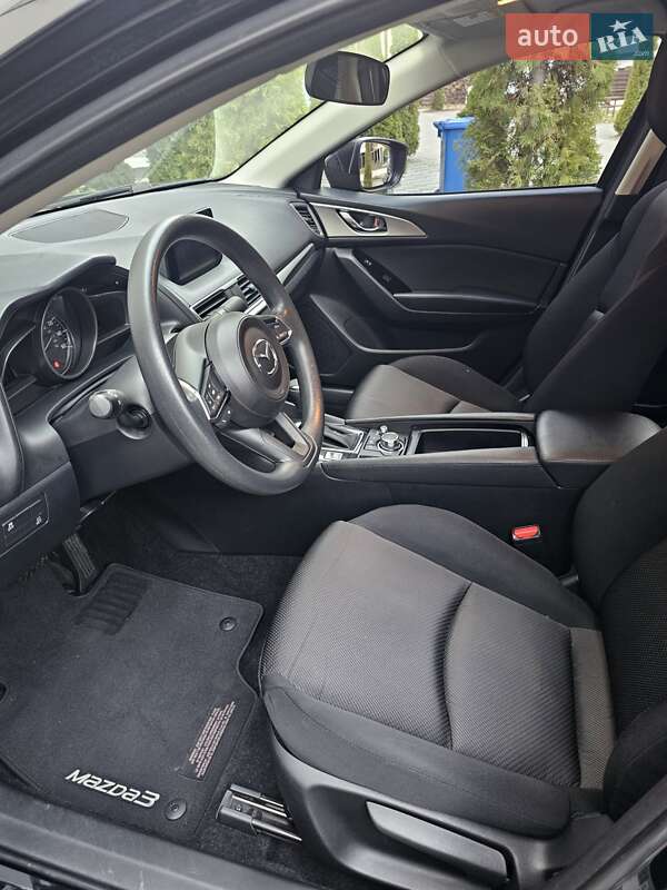 Седан Mazda 3 2018 в Гостомеле фото 6 Седан Mazda 3 2018 в Гостомеле