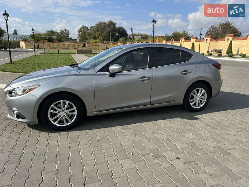 Седан Mazda 3 2013 в Ізмаїлі