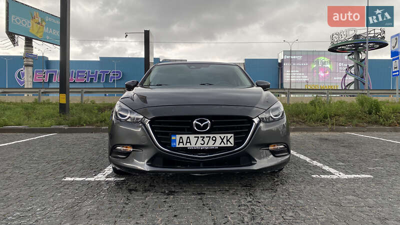 Седан Mazda 3 2016 в Києві