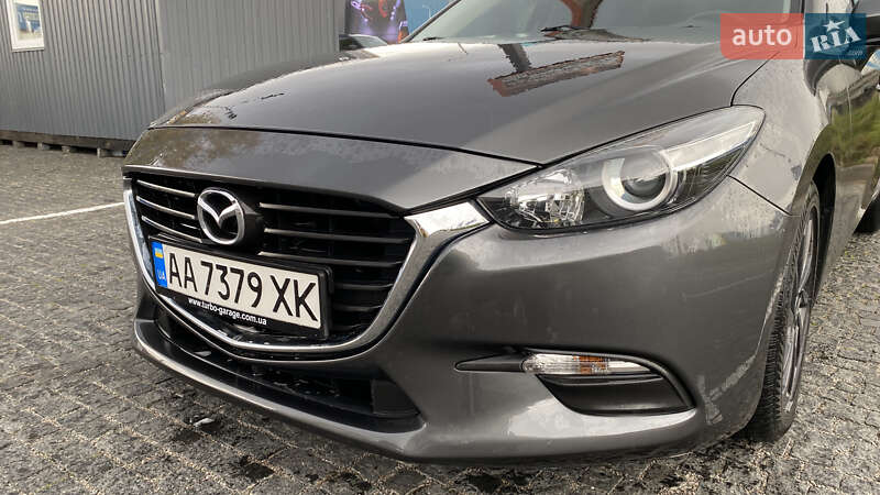 Седан Mazda 3 2016 в Києві