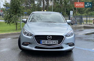Седан Mazda 3 2017 в Измаиле