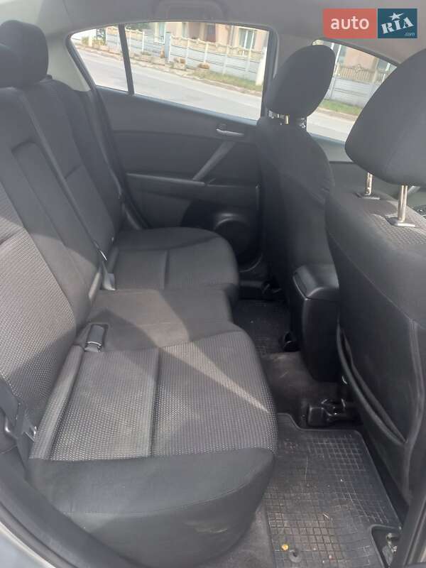 Седан Mazda 3 2011 в Ивано-Франковске фото 4 Седан Mazda 3 2011 в Ивано-Франковске