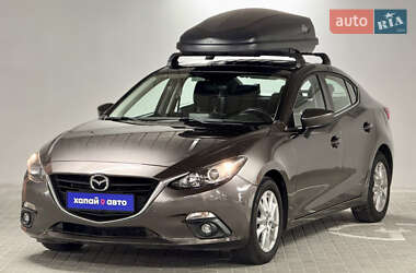 Седан Mazda 3 2014 в Киеве