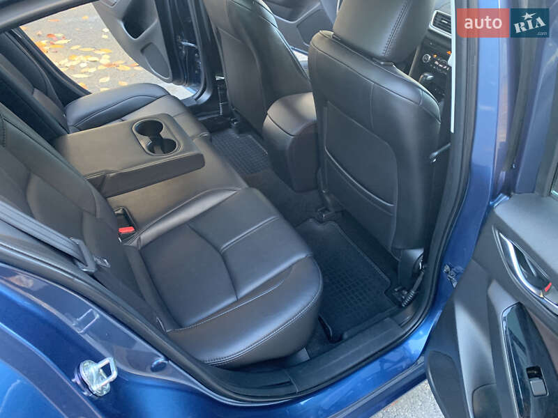 Седан Mazda 3 2017 в Днепре фото 14 Седан Mazda 3 2017 в Днепре