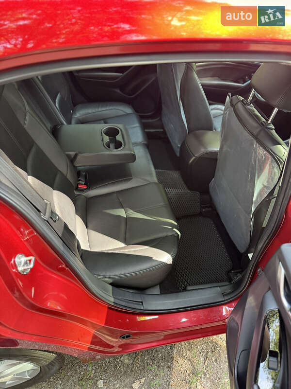 Седан Mazda 3 2016 в Запорожье фото 18 Седан Mazda 3 2016 в Запорожье