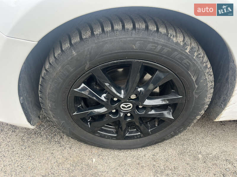 Седан Mazda 3 2016 в Новых Санжарах фото 7 Седан Mazda 3 2016 в Новых Санжарах