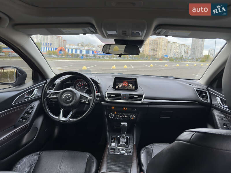 Хетчбек Mazda 3 2017 в Києві