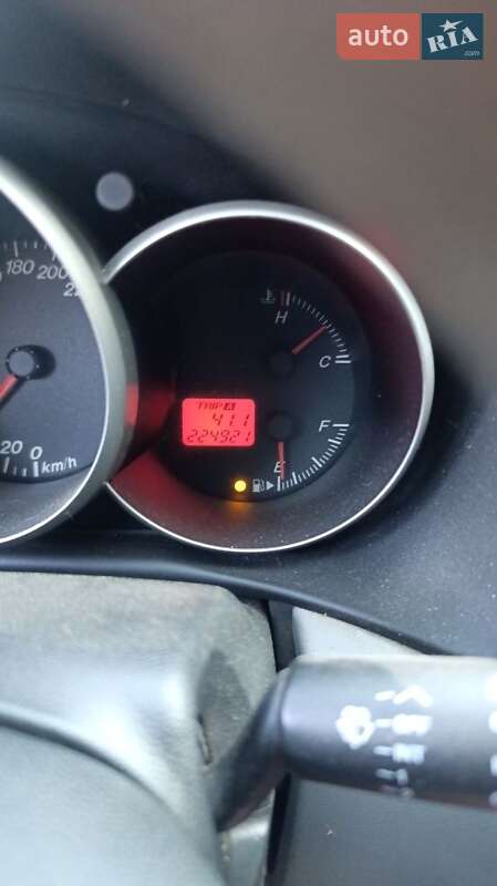 Хетчбек Mazda 3 2003 в Нікополі фото 4 Хетчбек Mazda 3 2003 в Нікополі