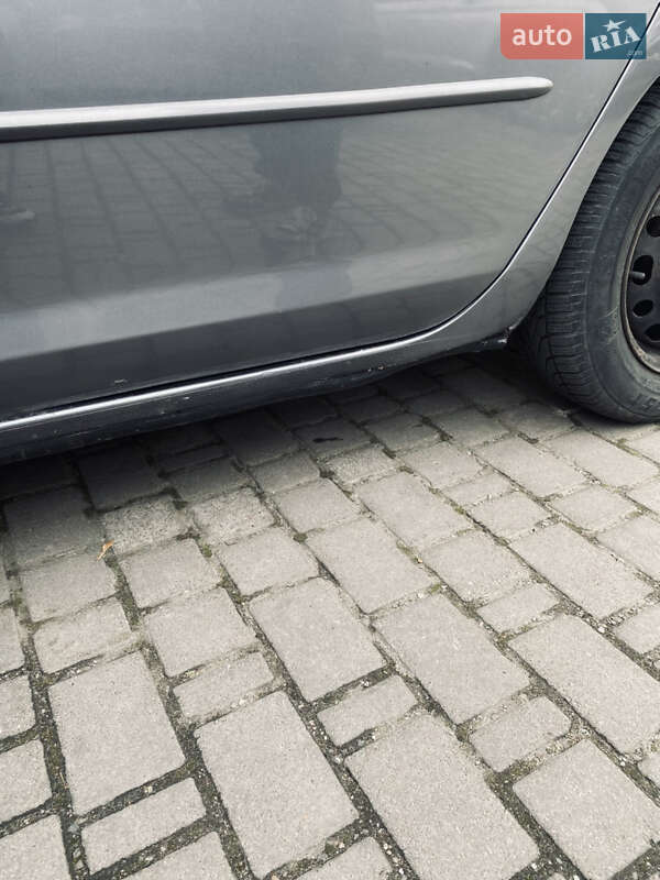 Хэтчбек Mazda 3 2005 в Ивано-Франковске