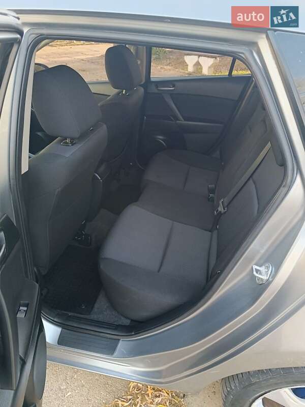 Хэтчбек Mazda 3 2009 в Черновцах фото 13 Хэтчбек Mazda 3 2009 в Черновцах