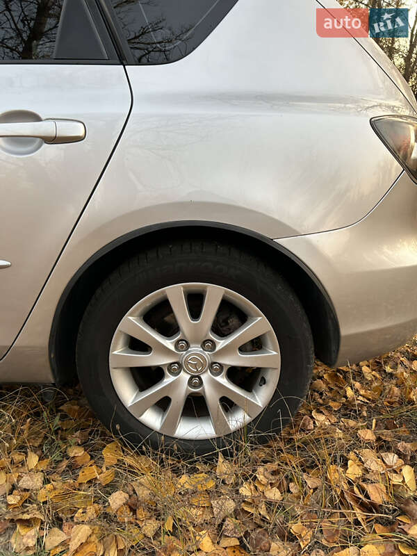 Хэтчбек Mazda 3 2006 в Днепре