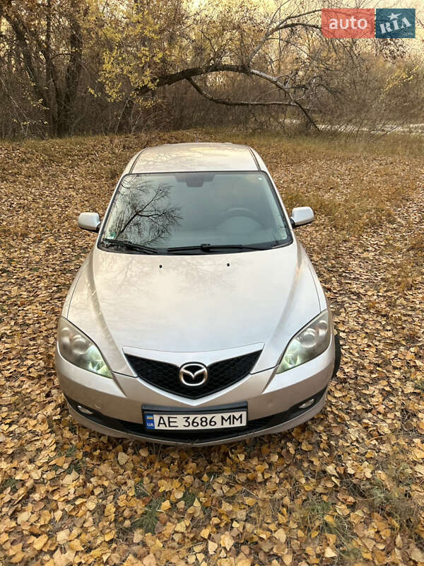 Хэтчбек Mazda 3 2006 в Днепре