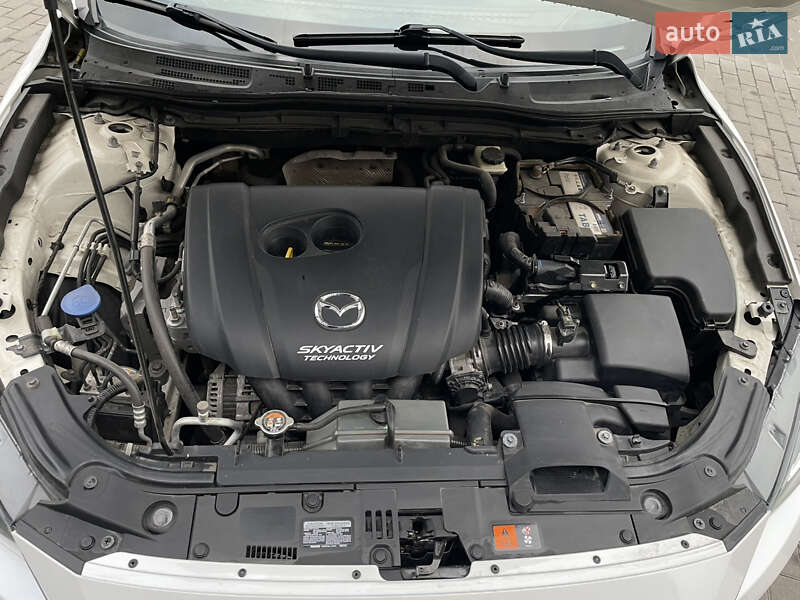 Седан Mazda 3 2016 в Полтаве фото 29 Седан Mazda 3 2016 в Полтаве