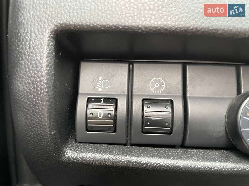 Седан Mazda 3 2007 в Киеве