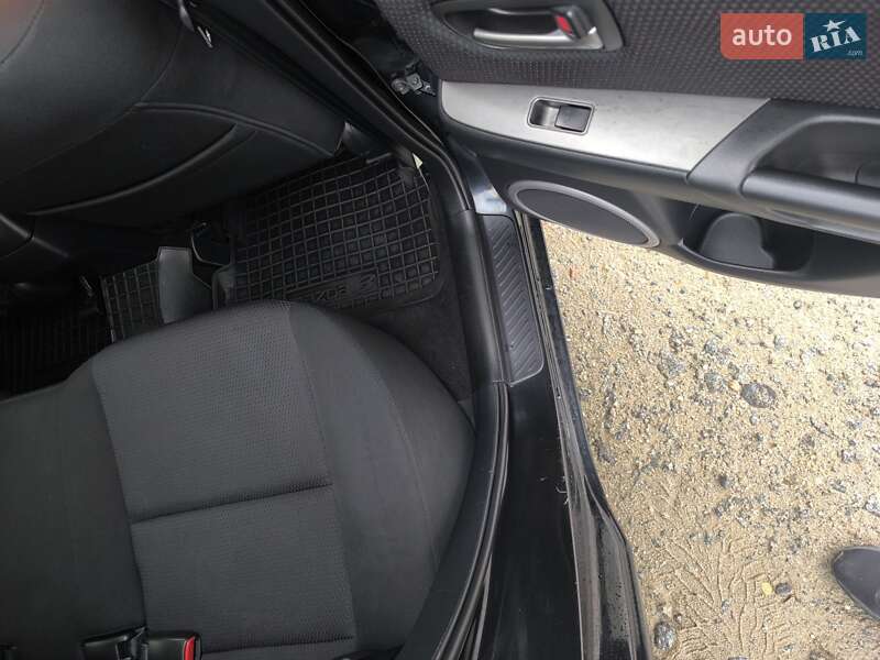 Хэтчбек Mazda 3 2007 в Бердичеве