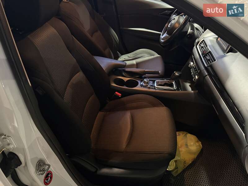 Седан Mazda 3 2014 в Киеве фото 21 Седан Mazda 3 2014 в Киеве