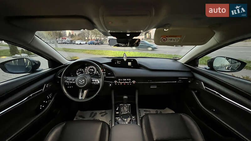 Седан Mazda 3 2022 в Львові