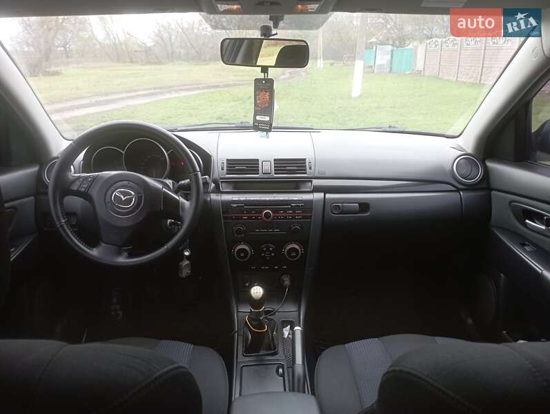 Седан Mazda 3 2006 в Кременчуці