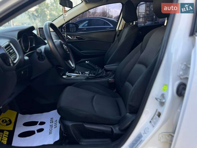 Хэтчбек Mazda 3 2013 в Ивано-Франковске