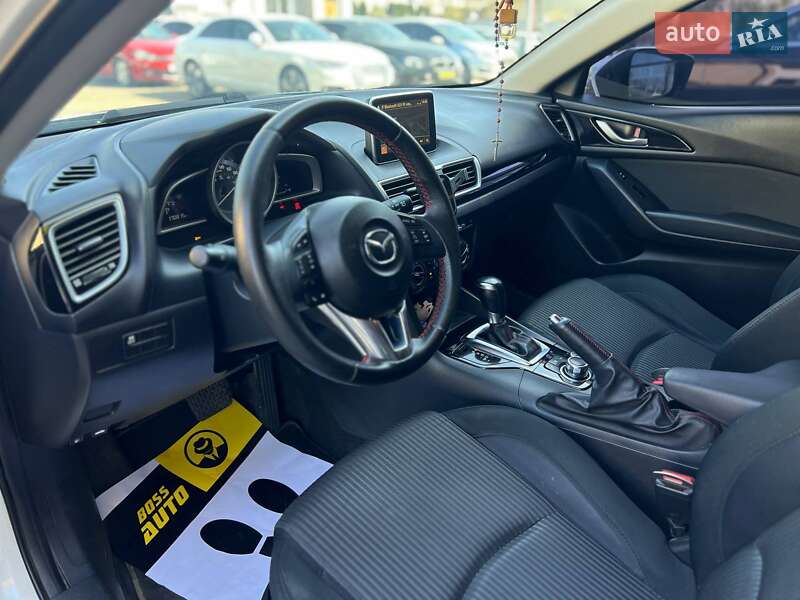 Хэтчбек Mazda 3 2013 в Ивано-Франковске