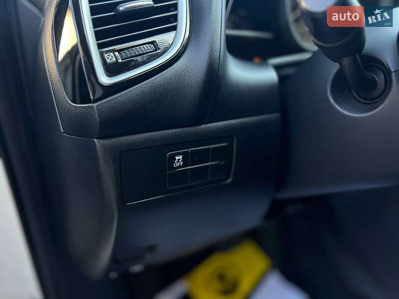 Хэтчбек Mazda 3 2013 в Ивано-Франковске