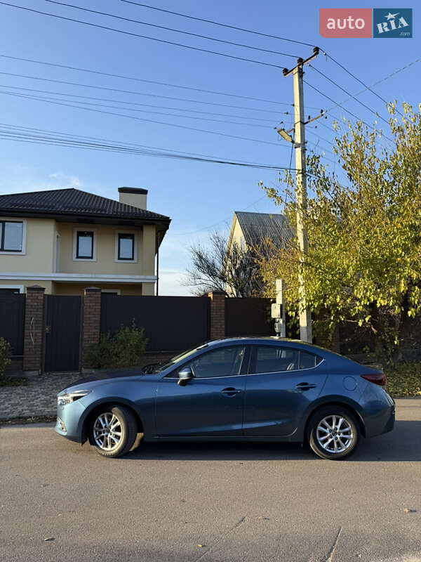 Седан Mazda 3 2018 в Киеве фото 3 Седан Mazda 3 2018 в Киеве