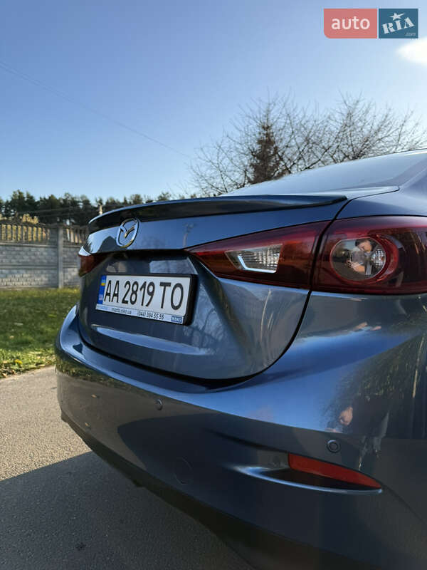 Седан Mazda 3 2018 в Киеве фото 7 Седан Mazda 3 2018 в Киеве