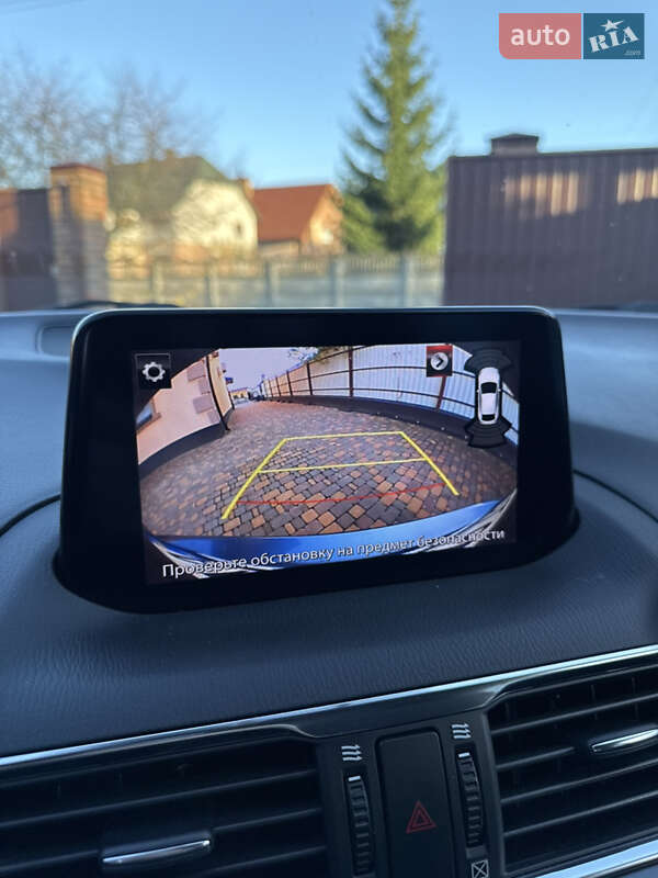 Седан Mazda 3 2018 в Киеве фото 19 Седан Mazda 3 2018 в Киеве