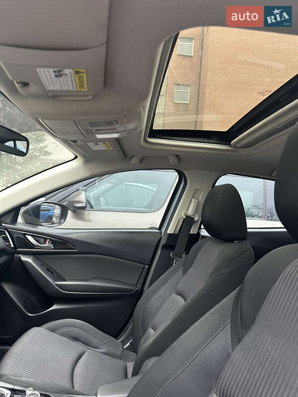 Седан Mazda 3 2015 в Дніпрі фото 3 Седан Mazda 3 2015 в Дніпрі