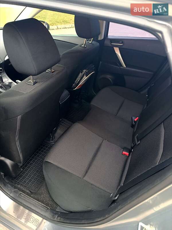 Хетчбек Mazda 3 2013 в Черкасах