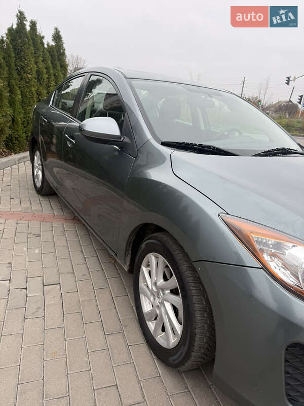 Седан Mazda 3 2012 в Білій Церкві