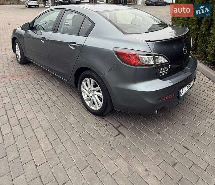 Седан Mazda 3 2012 в Білій Церкві