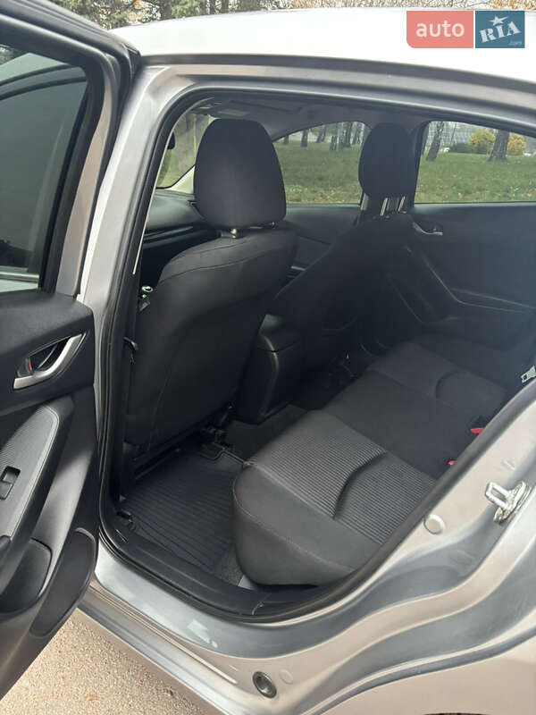 Хетчбек Mazda 3 2014 в Житомирі