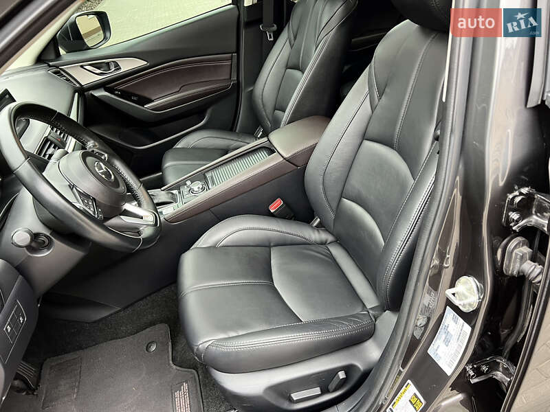 Седан Mazda 3 2018 в Дніпрі фото 17 Седан Mazda 3 2018 в Дніпрі